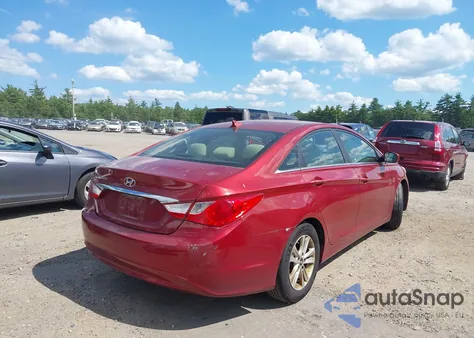 2013 Hyundai Sonata Gls z USA, uszkodzony, nr VIN 5NPEB4AC6DH753010